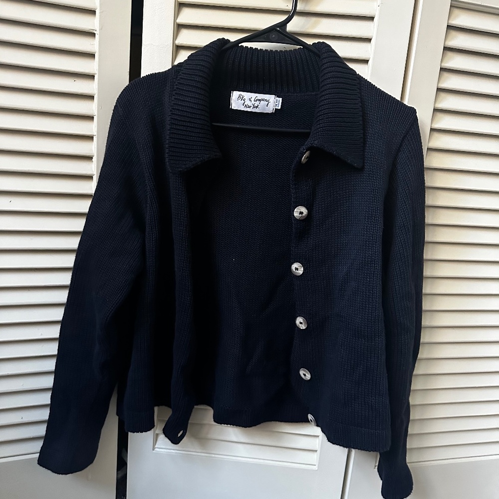 BKG & Company New York Women's Black knit long Sleeve Cardigan